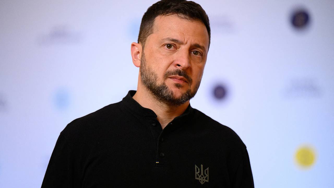 На Украине утвердили новые пакеты санкций