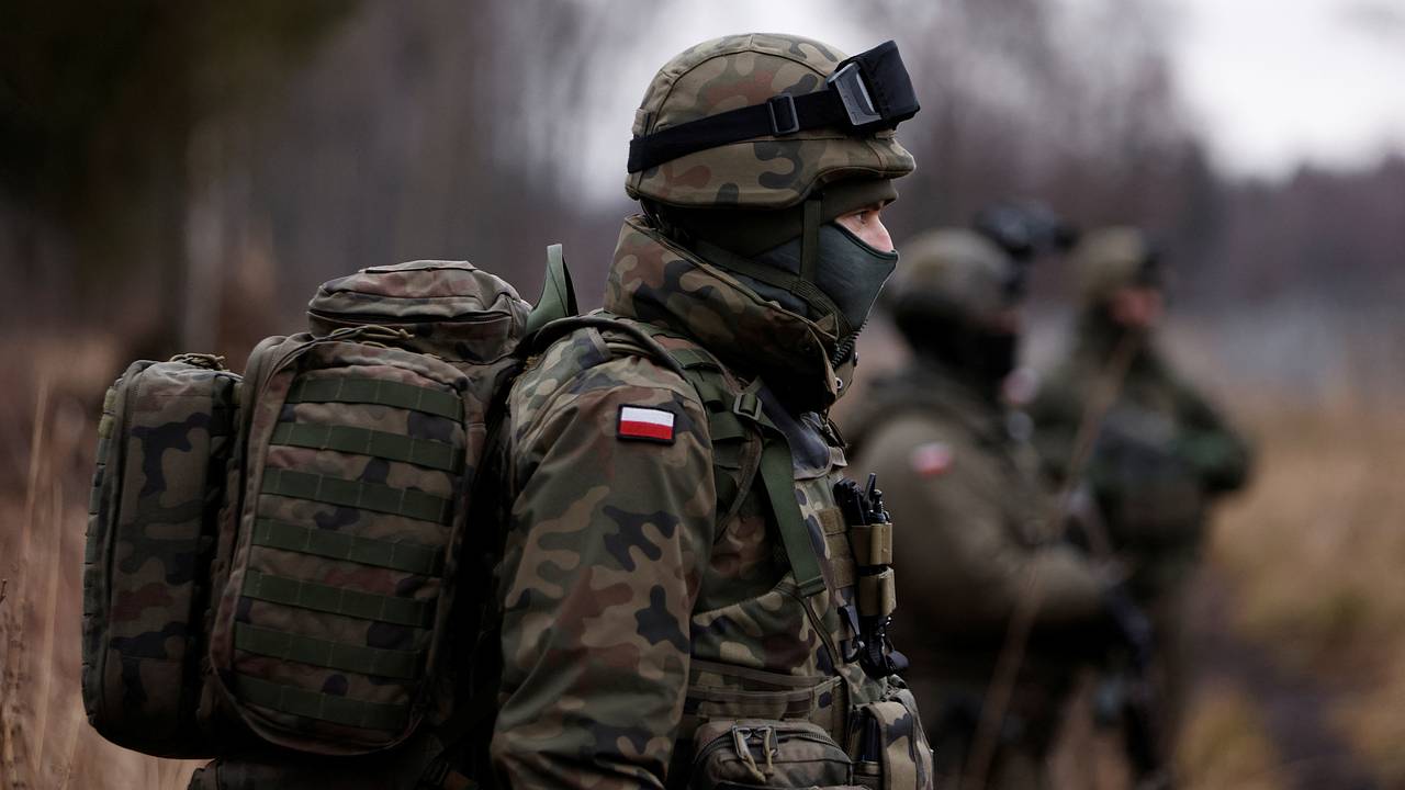 Рекордные расходы Польши на оборону объяснили