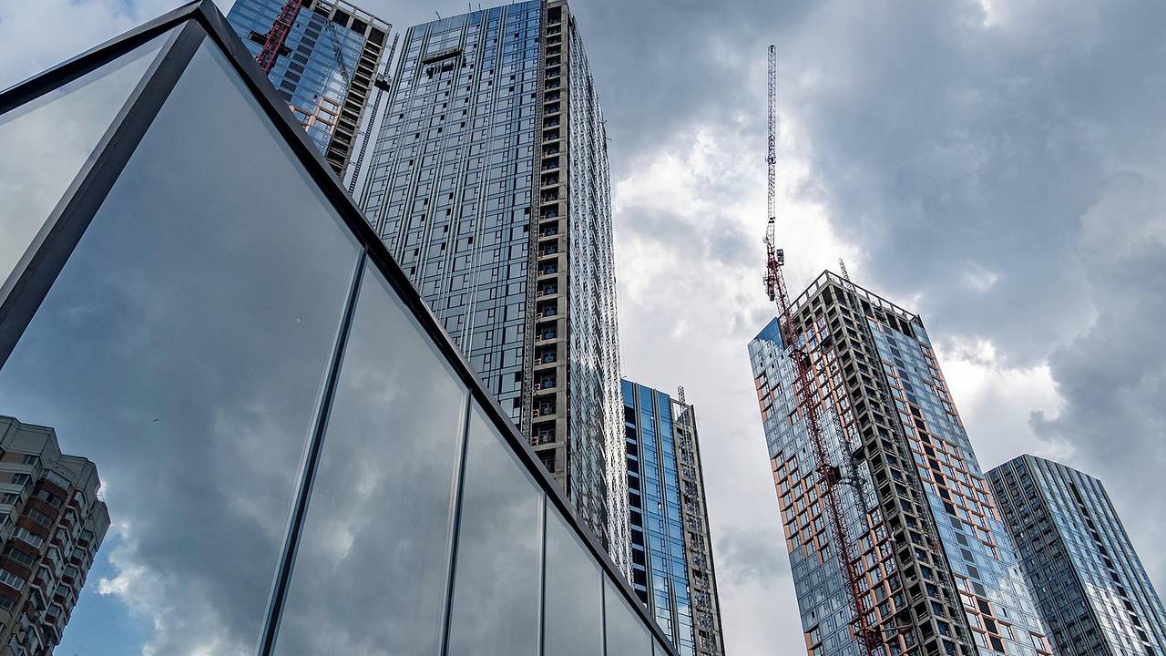 Россияне собрались откладывать на жилье