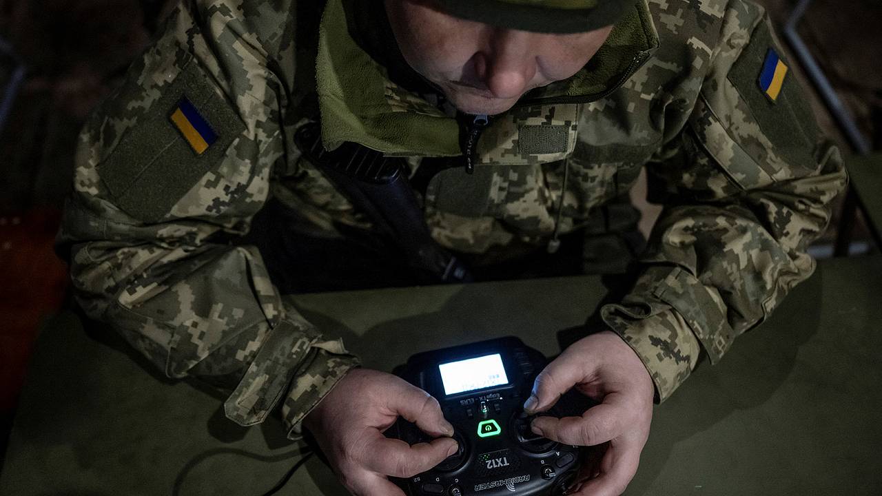 Пять украинских беспилотников уничтожили над акваторией Азовского моря