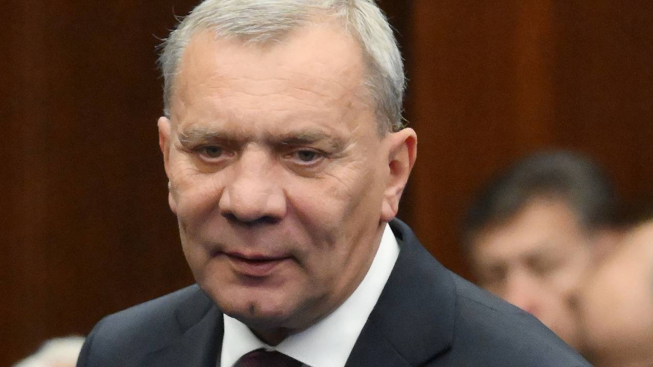 Борисов освобожден от должности главы «Роскосмоса»