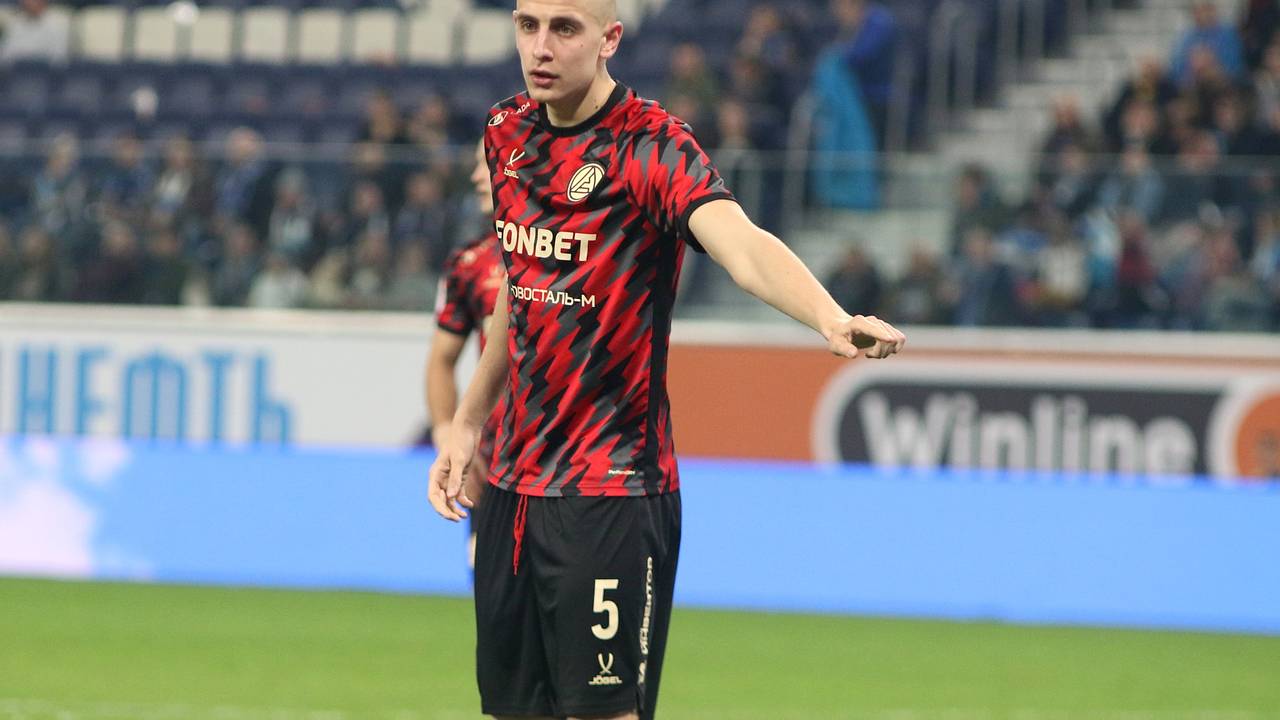 Сербский футболист клуба РПЛ назвал условие для дегустации водки