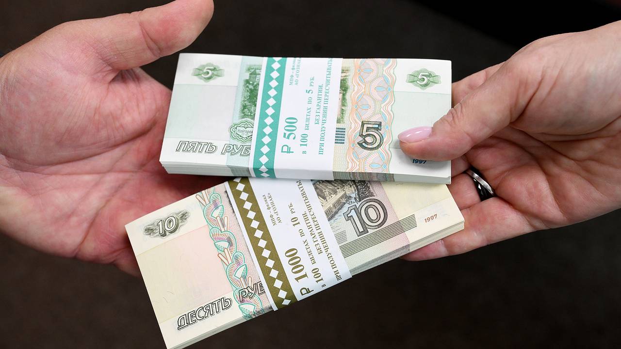 Возвращение бумажных купюр номиналом 5 и 10 рублей объяснили