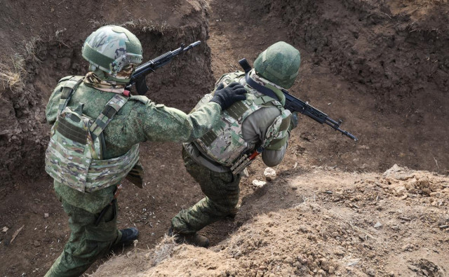 Белоусов поблагодарил российских военных за взятие поселка Дружба в ДНР