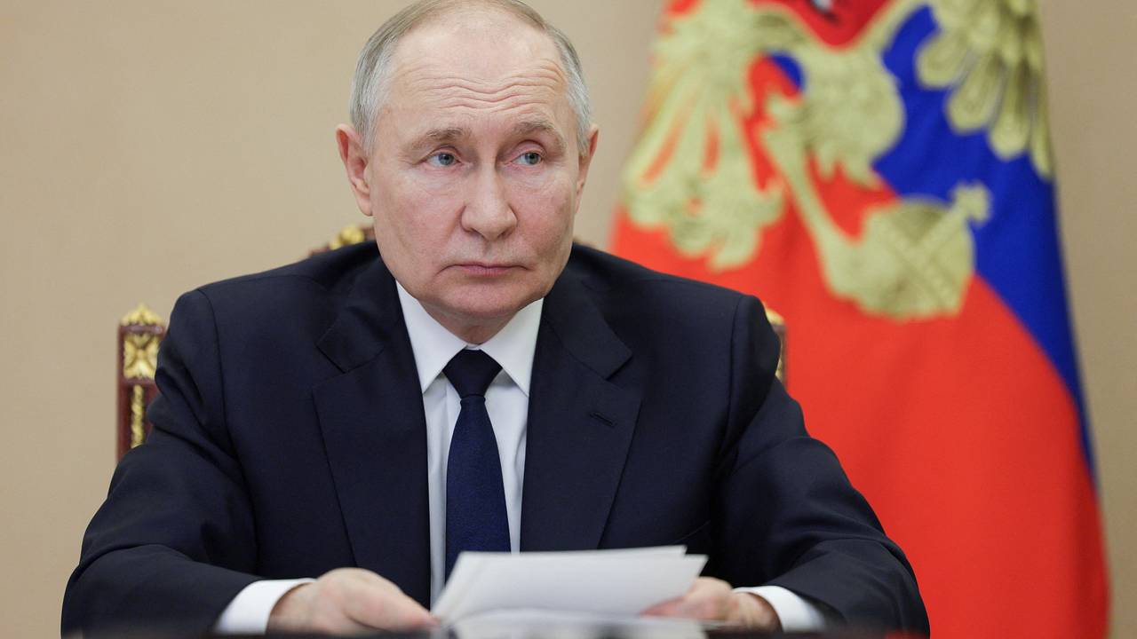 Путин призвал изменить структуру роста российской экономики