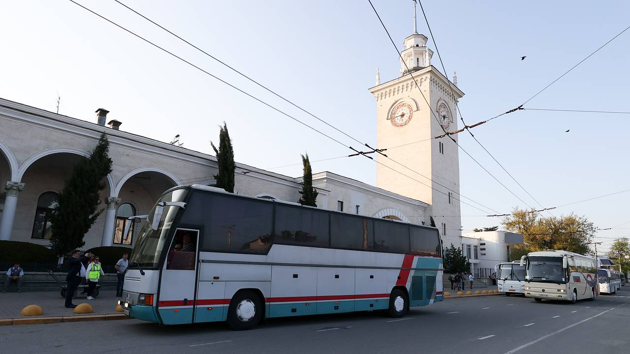 Футбольные клубы установили рекорд по расходам на трансферы