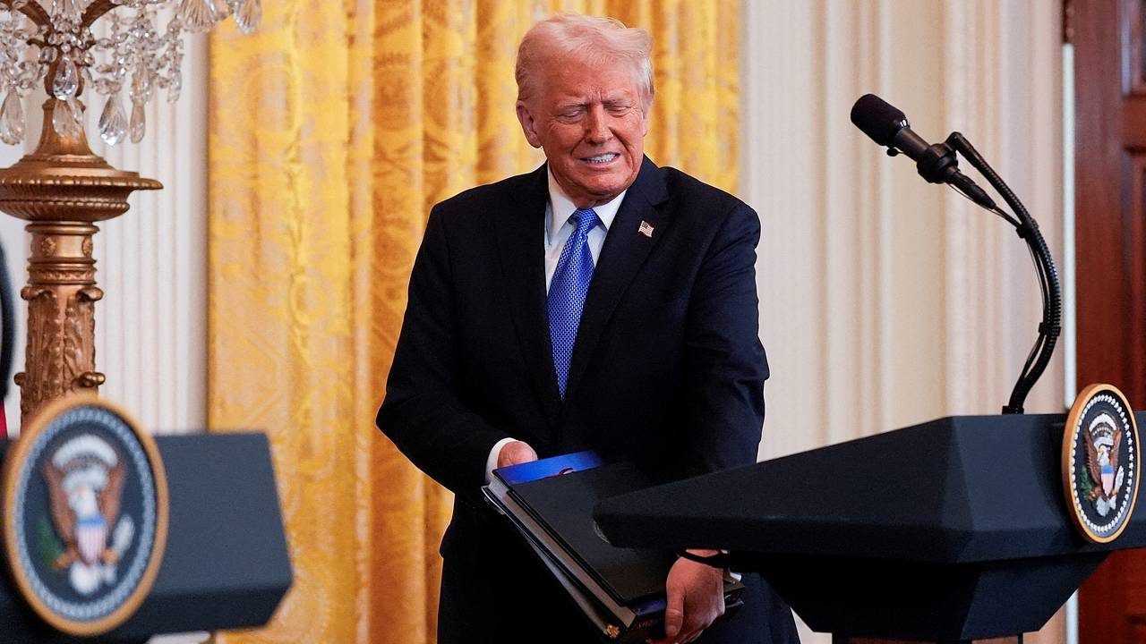 Трамп раскрыл реакцию жены на признание Маска в любви к нему