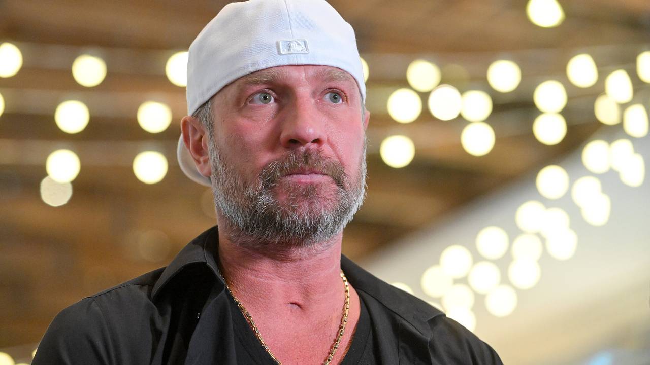 Навка объяснила предложение Костомарову сменить гражданство