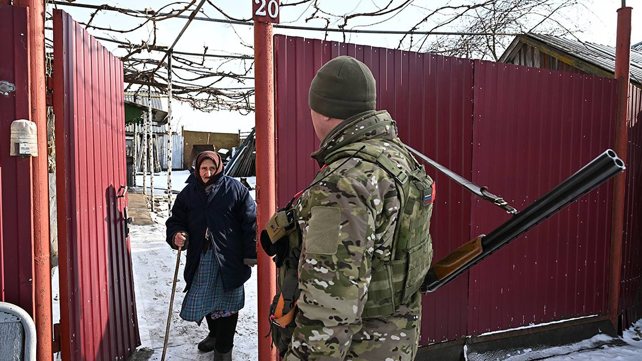 В России рассказали о жестком обращении ВСУ с жителями Курской области