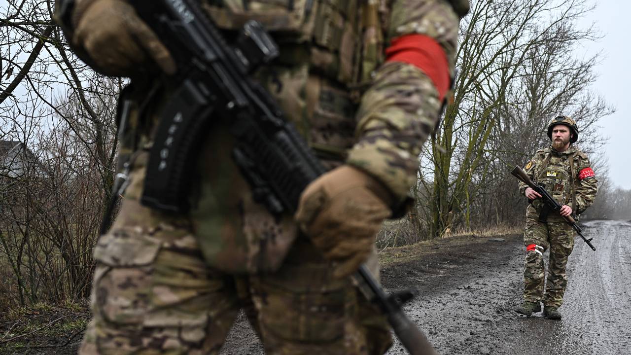 Российские военные установили флаг РФ под Константинополем