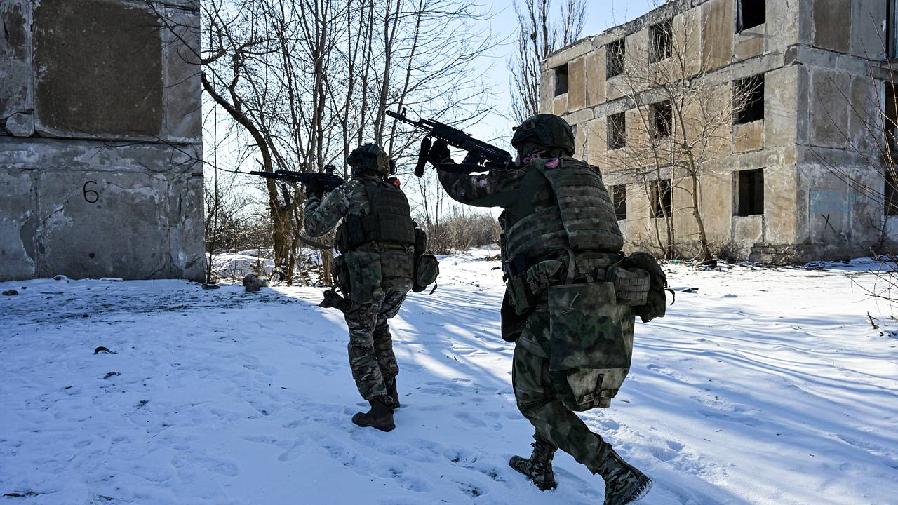 Российский военный рассказал о длившемся почти месяц штурме девятиэтажки в Дзержинске