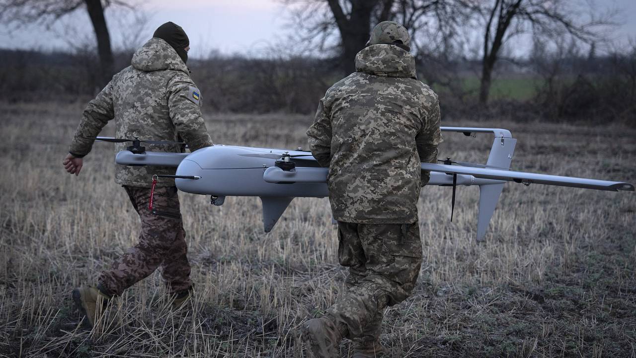 ВСУ запустили американские дроны по Краснодару. Обломки упали на жилой дом в центре города
