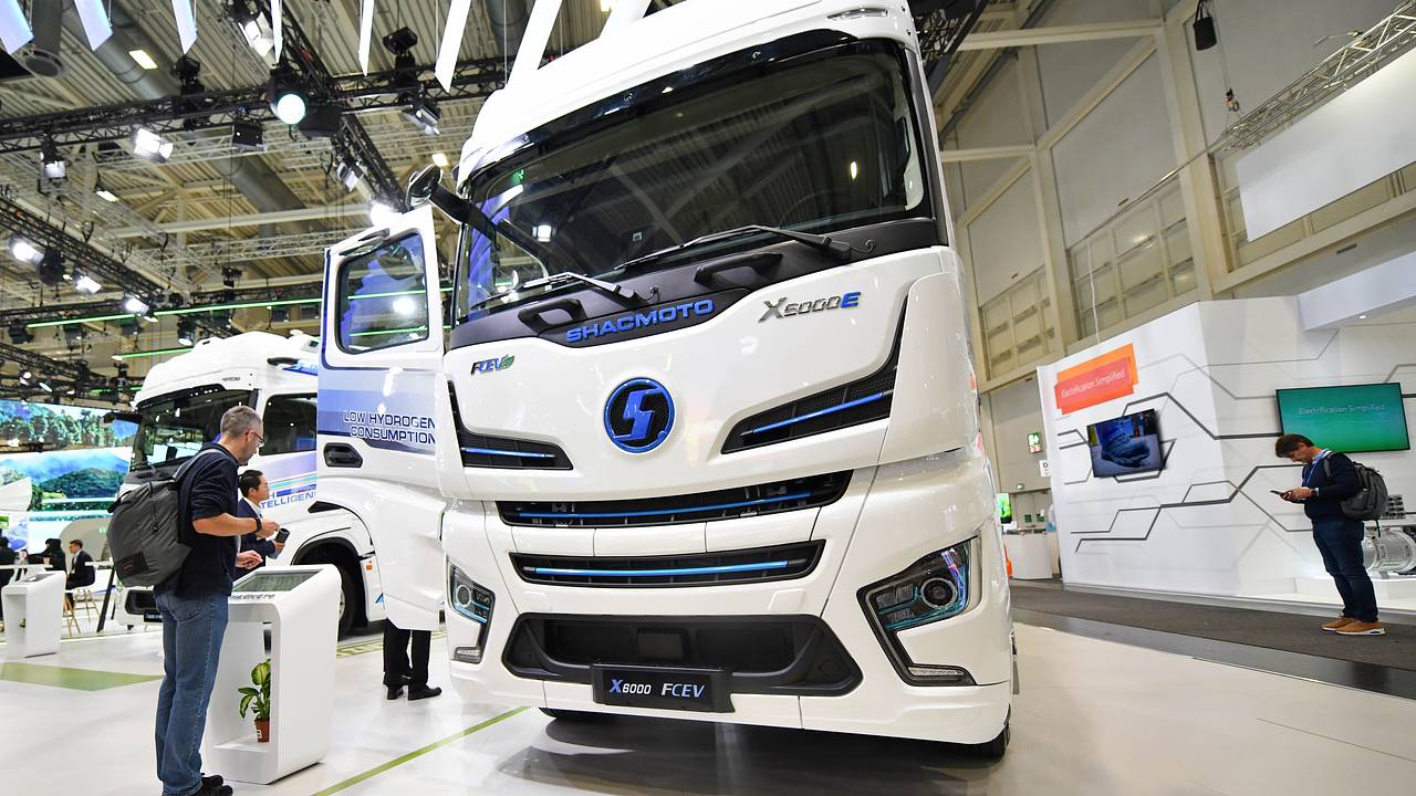 Приостановлена продажа некоторых самосвалов