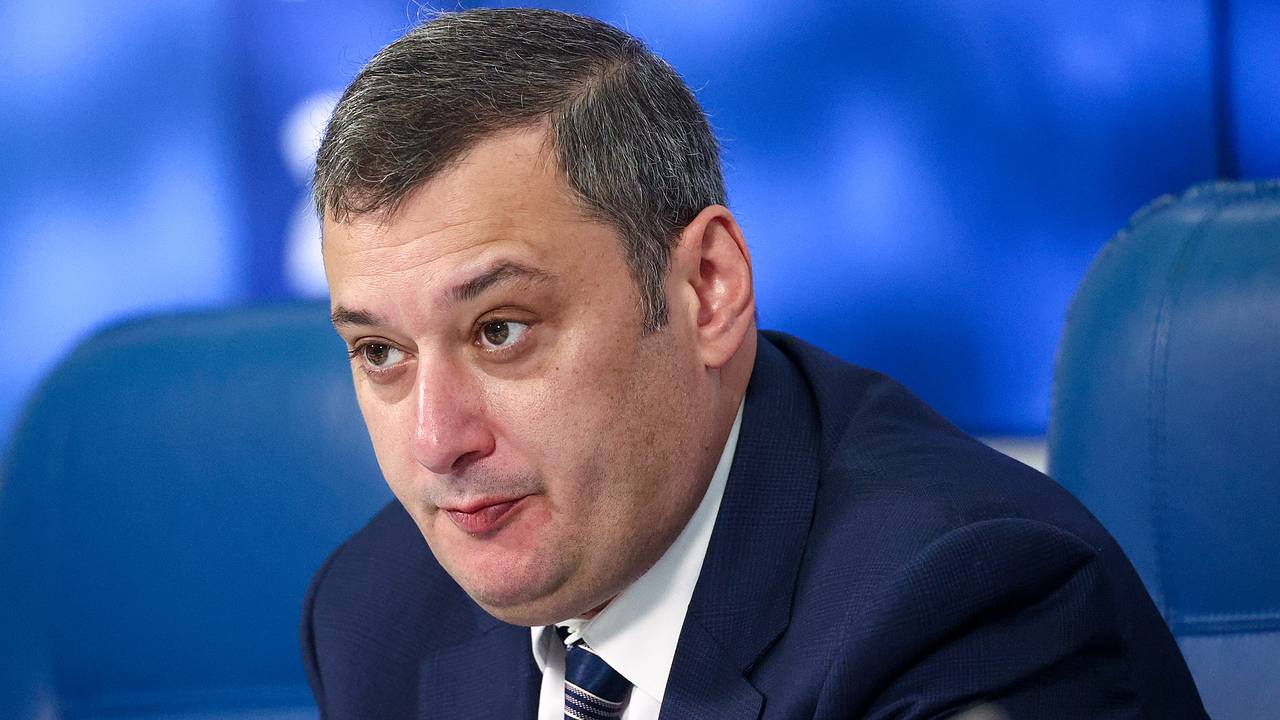 Хинштейн рассказал о бросавших в подвалы с мирными жителями гранаты бойцах ВСУ