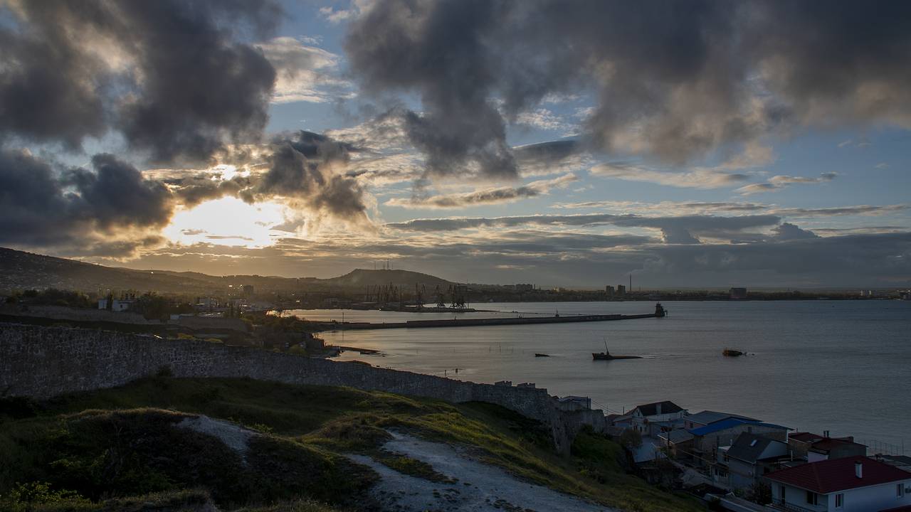 Содержание опасных веществ в воде и воздухе Крыма и Кубани оценили