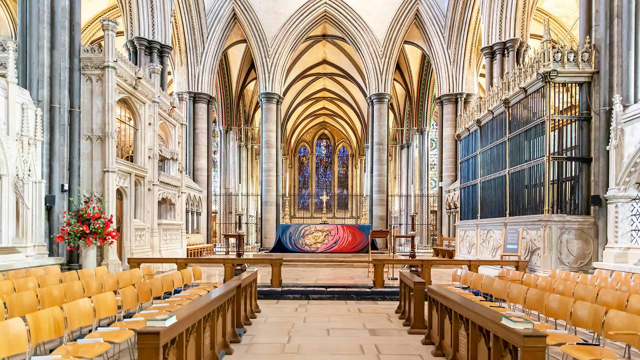 Англиканская церковь отказалась от безглютенового хлеба и безалкогольного вина