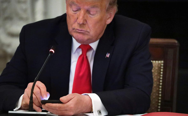 Трамп перепостил слова Путина о Европе «у ног хозяина»