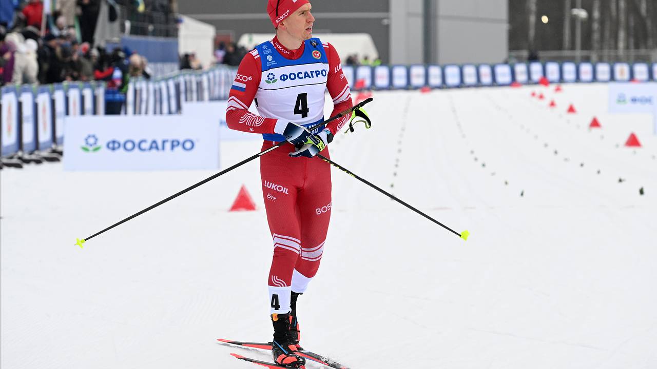 Отец Большунова объяснил участие сына в международной гонке в Италии