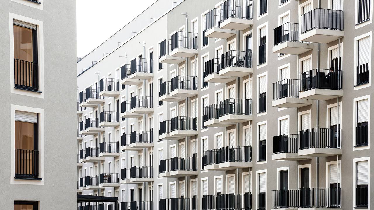 Москвичи массово бросились сдавать микроквартиры