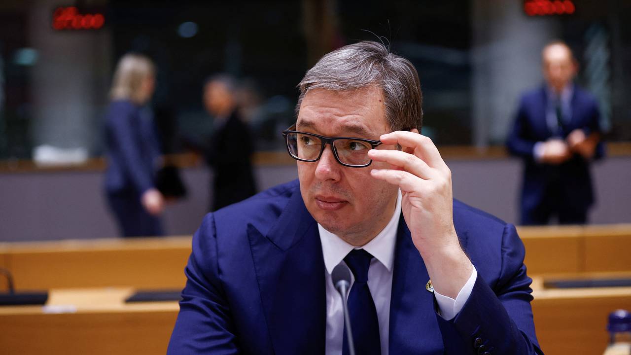 Сербия заявила об ожидании серьезных проблем при решении вопроса санкций против NIS