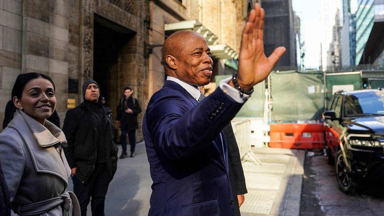 Минюст США закрыл дело мэра Нью-Йорка о коррупции