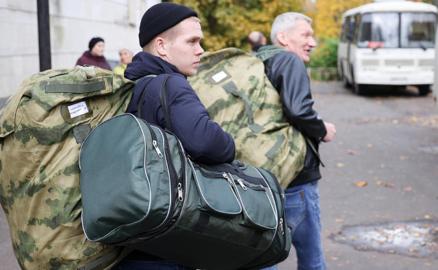 В Ленобласти выплату контрактникам повысили до ₽2,5 млн