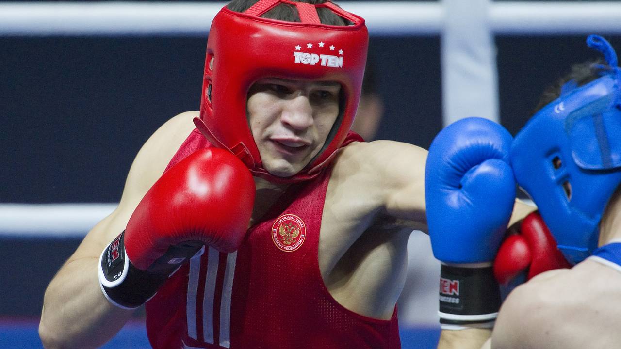 Российский боксер обвинил в предательстве Усика