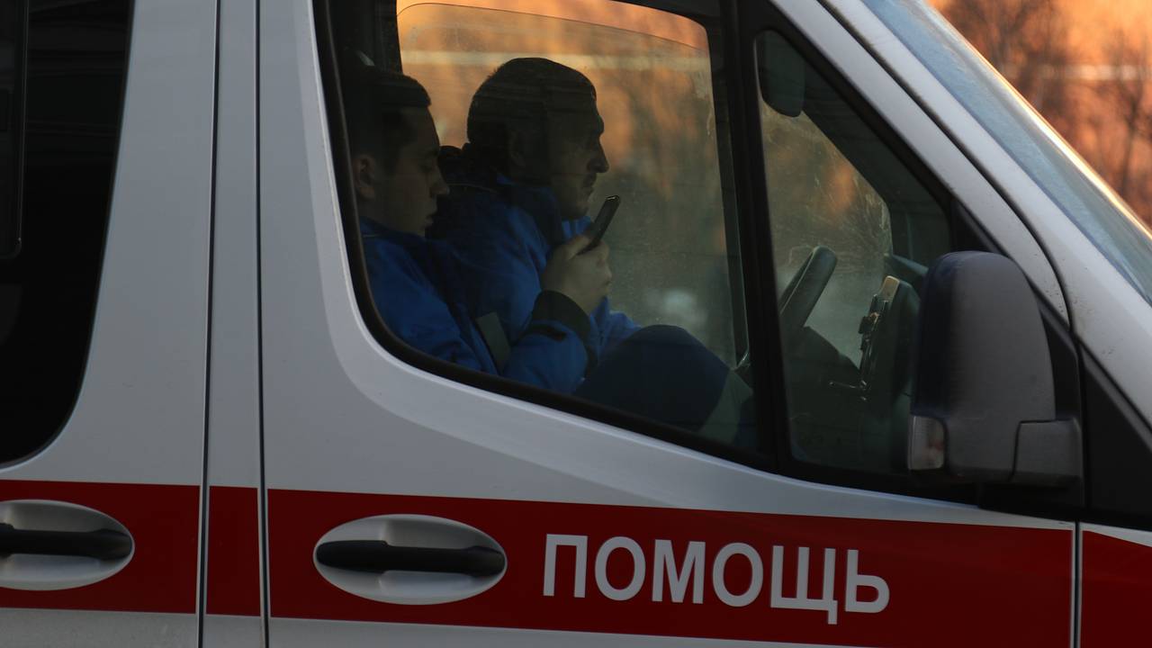 Число пострадавших в столкновении микроавтобуса и фуры в Ленобласти резко выросло