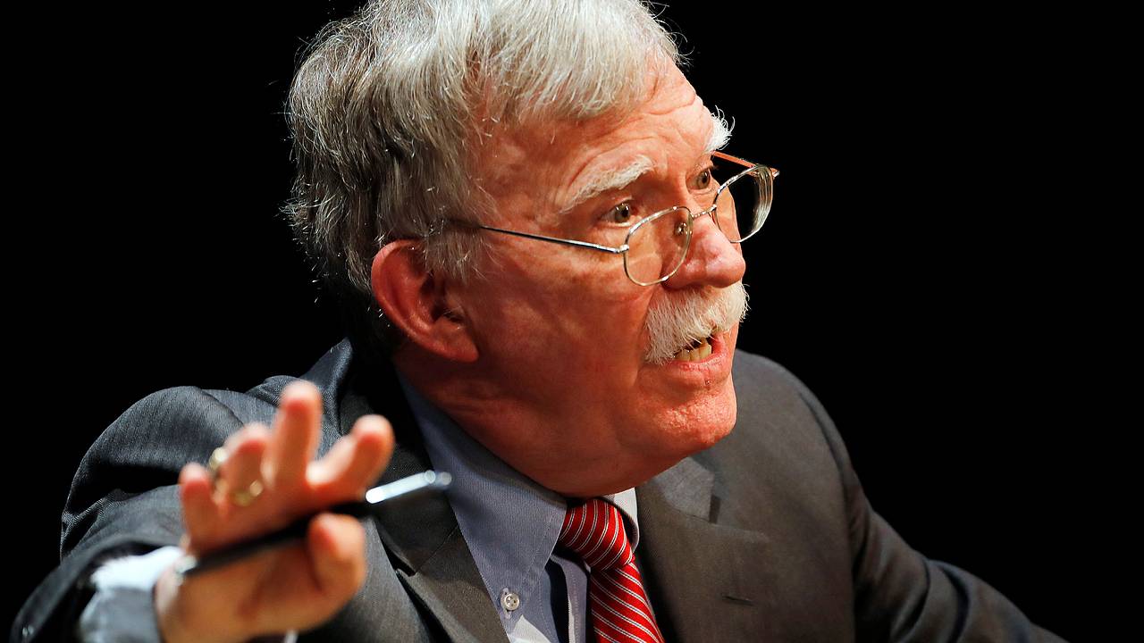 Бывший советник Трампа заявил о «сдаче» президента США Путину