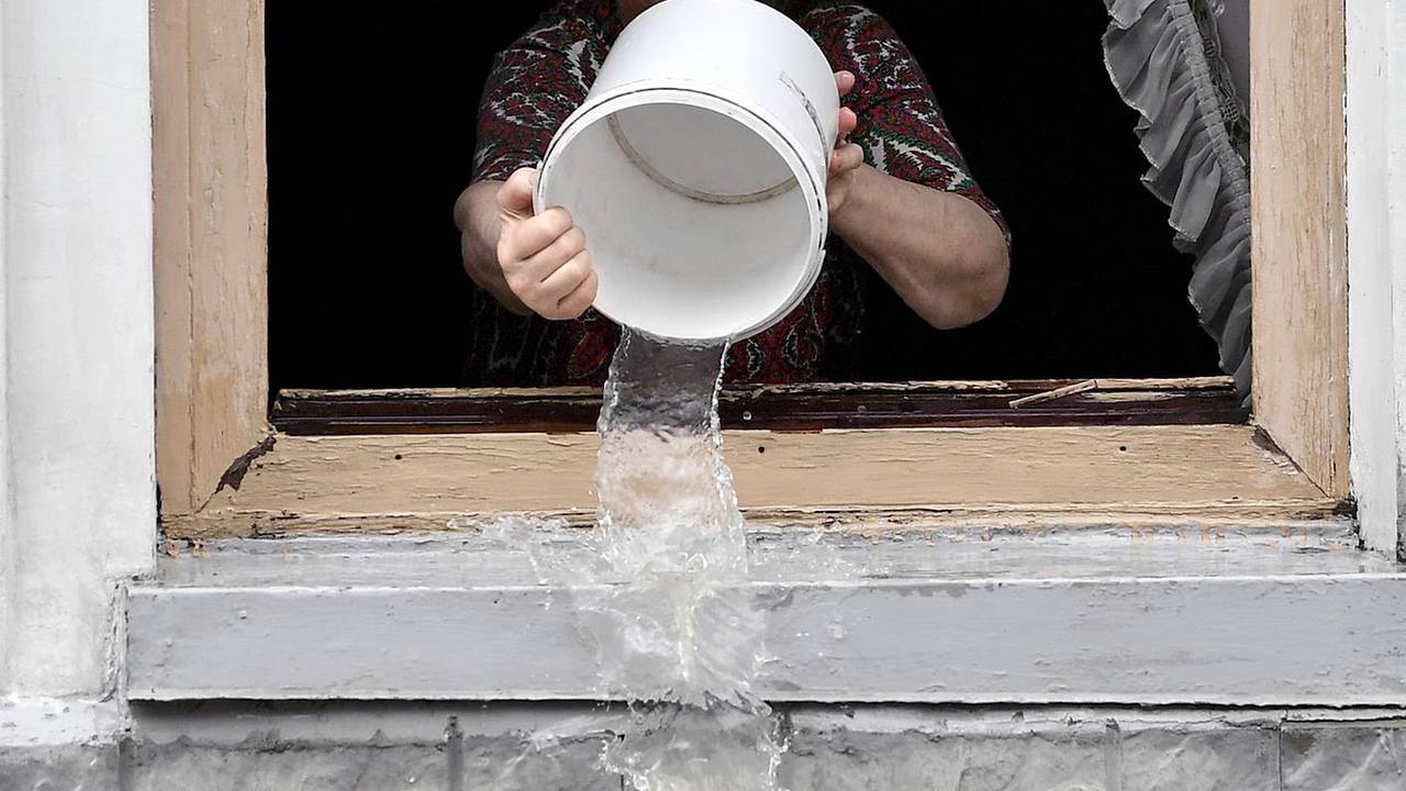 Пострадавшим от потопа в квартире россиянам дали совет