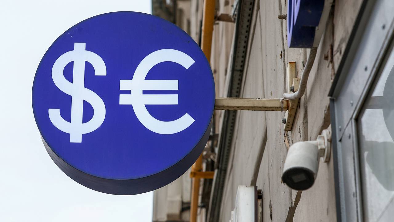 Россиянам не дали воспользоваться укреплением рубля