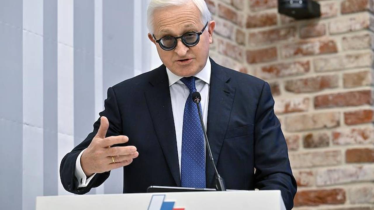 В России заявили об отсутствии ожиданий по поводу полного снятия западных санкций