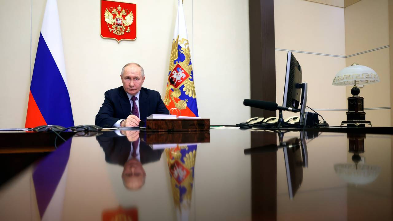 Путин рекомендовал ускорить строительство частных домов по эскроу