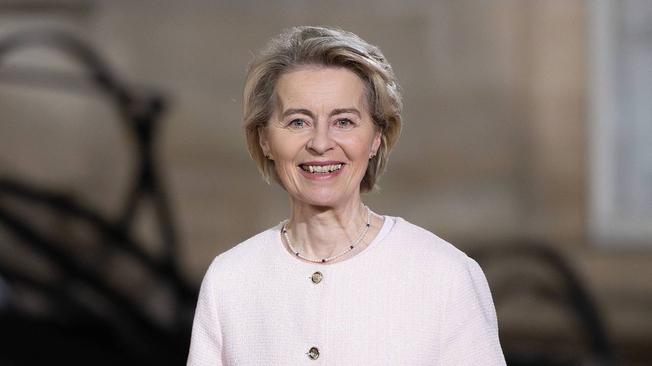 Глава Еврокомиссии призвала к миру через силу на Украине