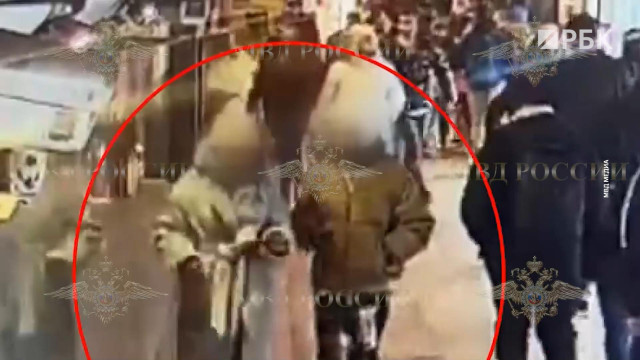 В Москве задержали группу карманников, похищавших телефоны в метро