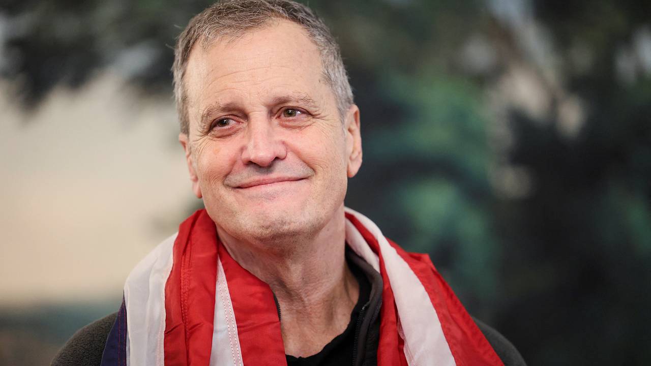 Освобожденный американец Фогель забрал на память роман Льва Толстого