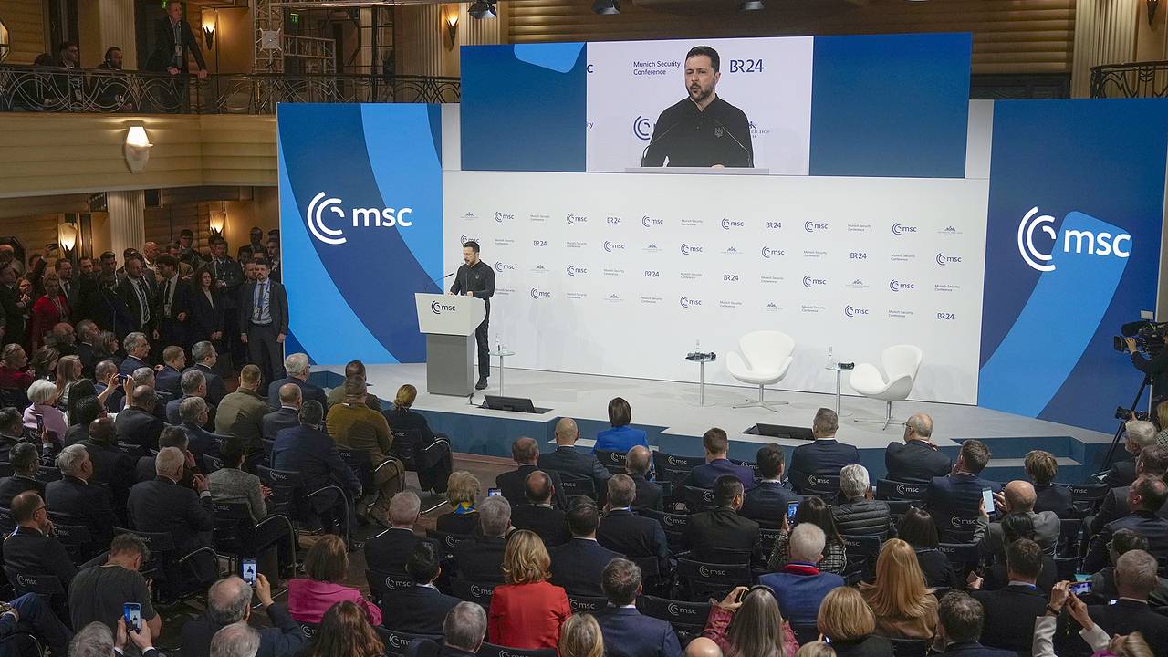 Зеленский заявил о желании создать другое НАТО
