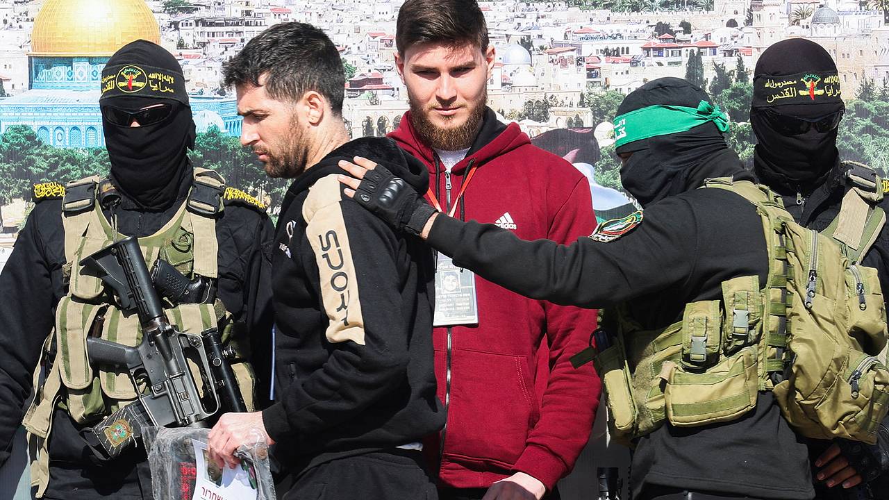 Стало известно о ранении освобожденного из плена россиянина во время похищения ХАМАС