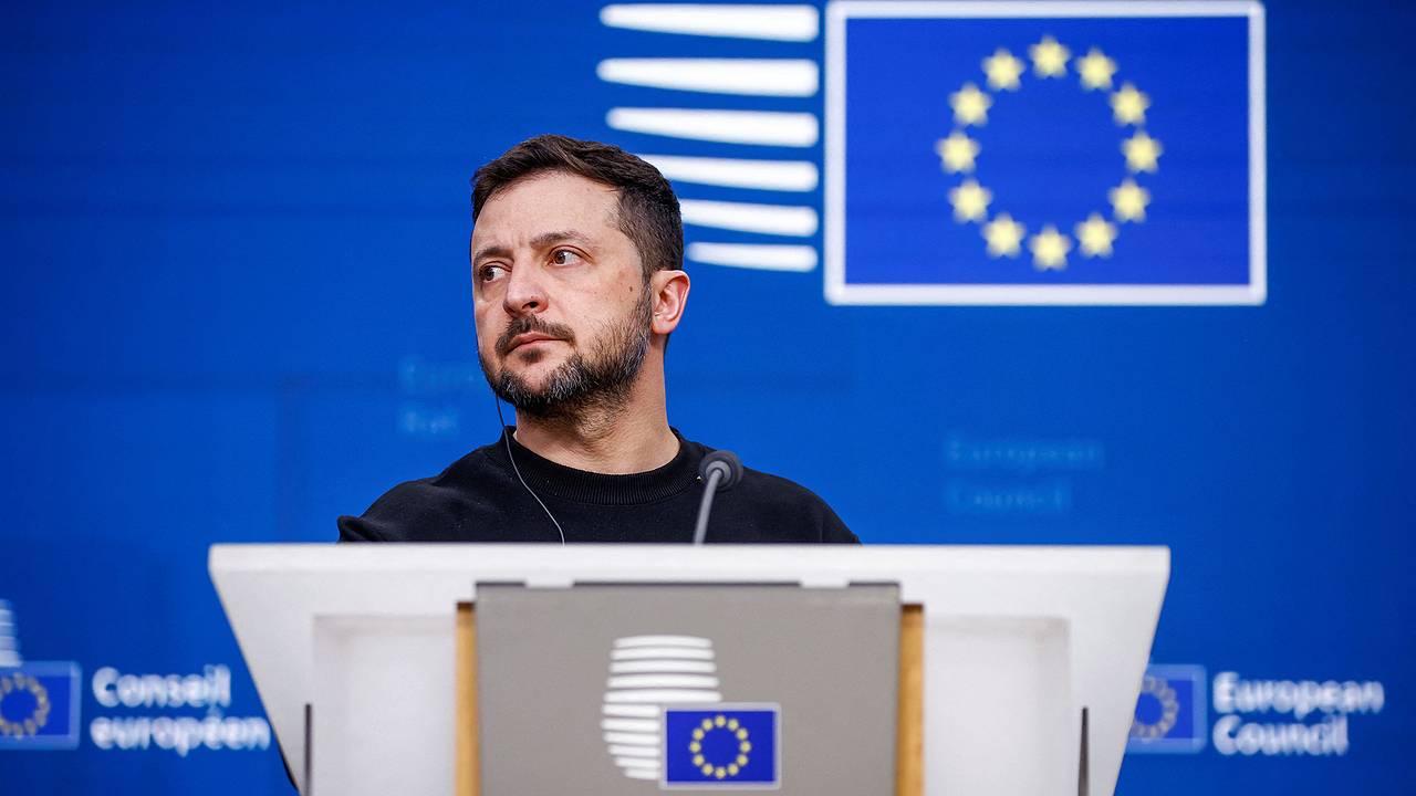 Венгрия наложила вето на начало переговоров о членстве Украины в ЕС