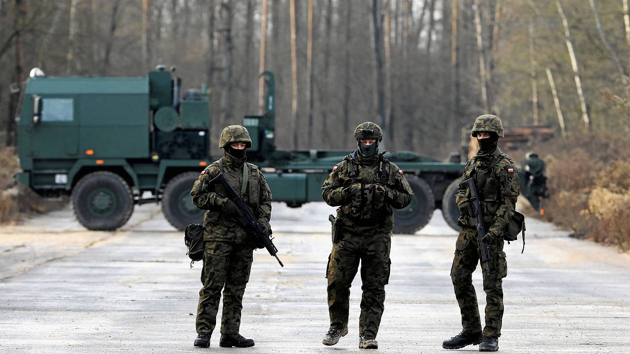 В Польше высказались о размещении вооруженных сил страны на Украине