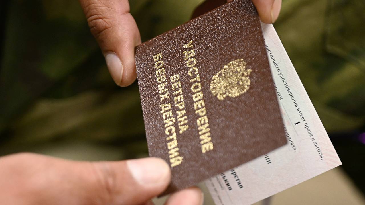 Россиянам объяснили формирование стажа для пенсии за участие в СВО