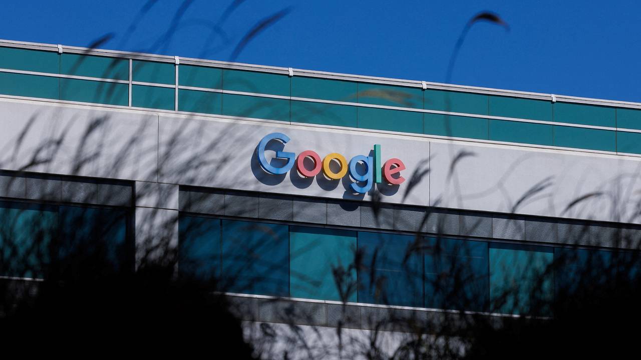 Google оштрафовали в России за публикацию инструкции по сдаче в плен