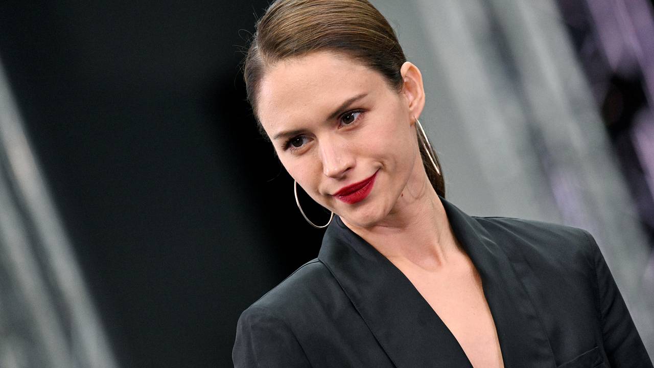 Жена звезды «Слова пацана» снялась в кинопленке вместо одежды
