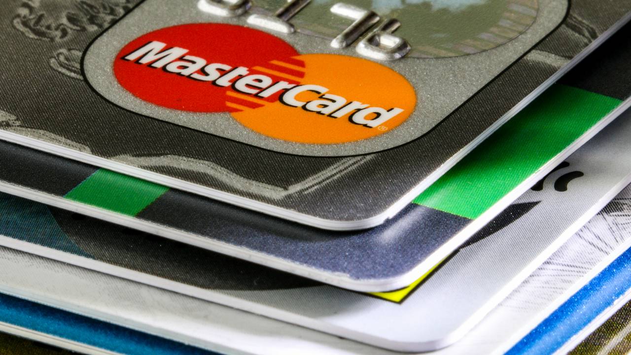 В России назвали условие для возвращения Visa и Mastercard