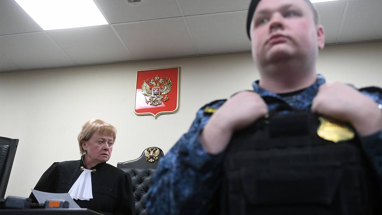 Российский суд выдал санкцию на заочный арест двух украинских журналисток