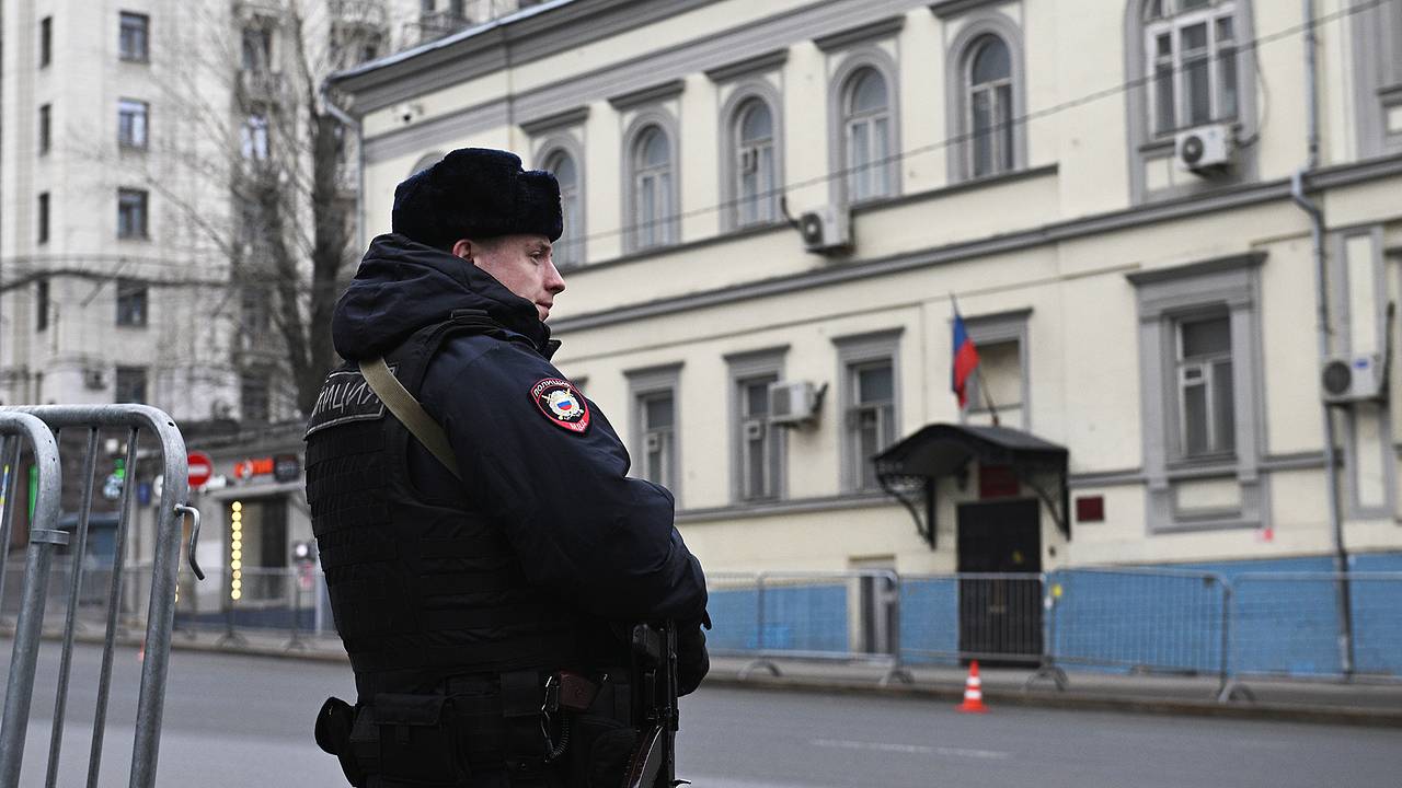 Швейцарского корреспондента заочно арестовали за незаконное пересечение границы России