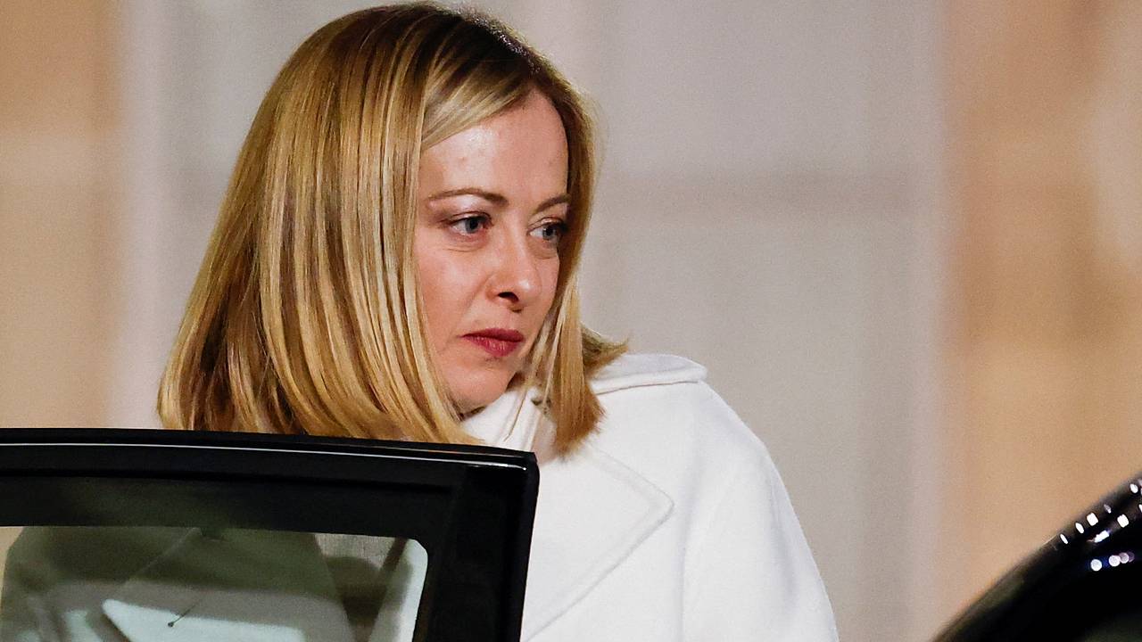 Премьер-министр Италии осталась недовольна консультациями по Украине. Как прошла встреча лидеров ЕС в Париже?