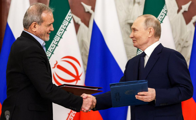 Песков не увидел влияния переговоров с США на отношения России и Ирана