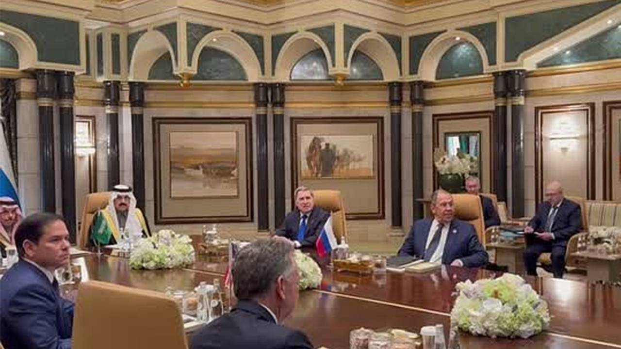Появились кадры переговоров России и США в Эр-Рияде