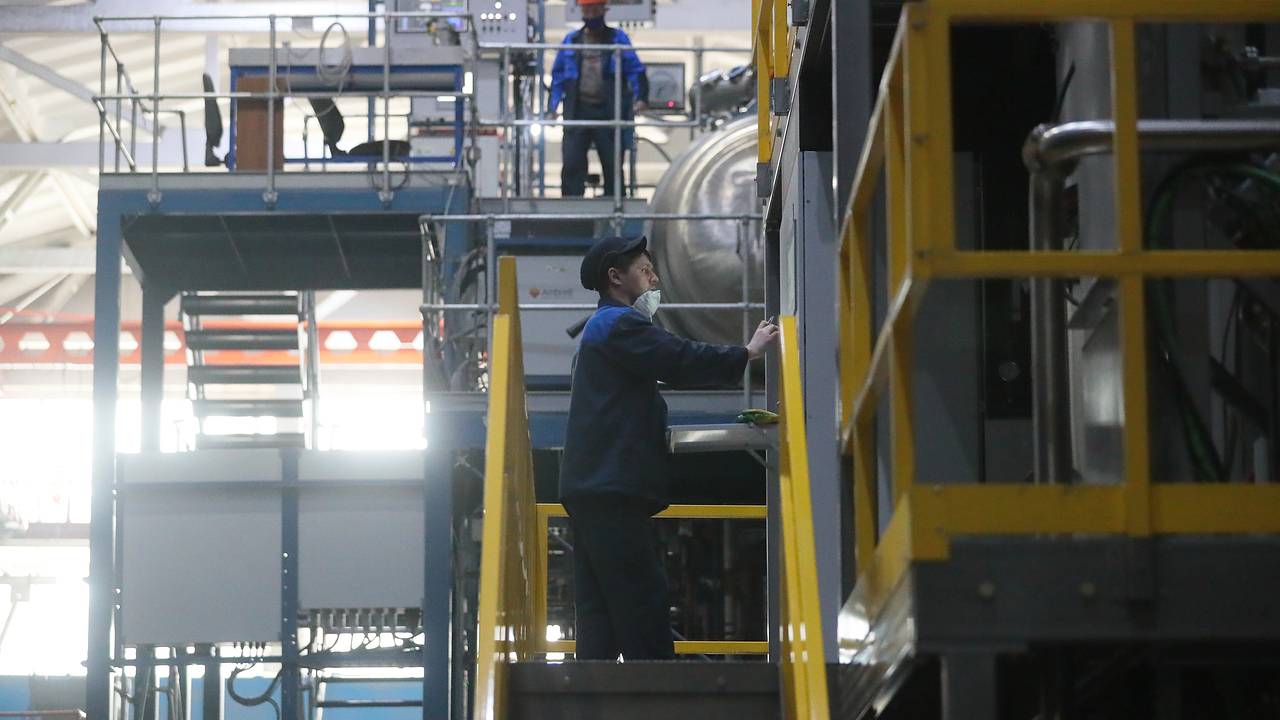 Евросоюз ударит по российскому хрому и обслуживанию НПЗ